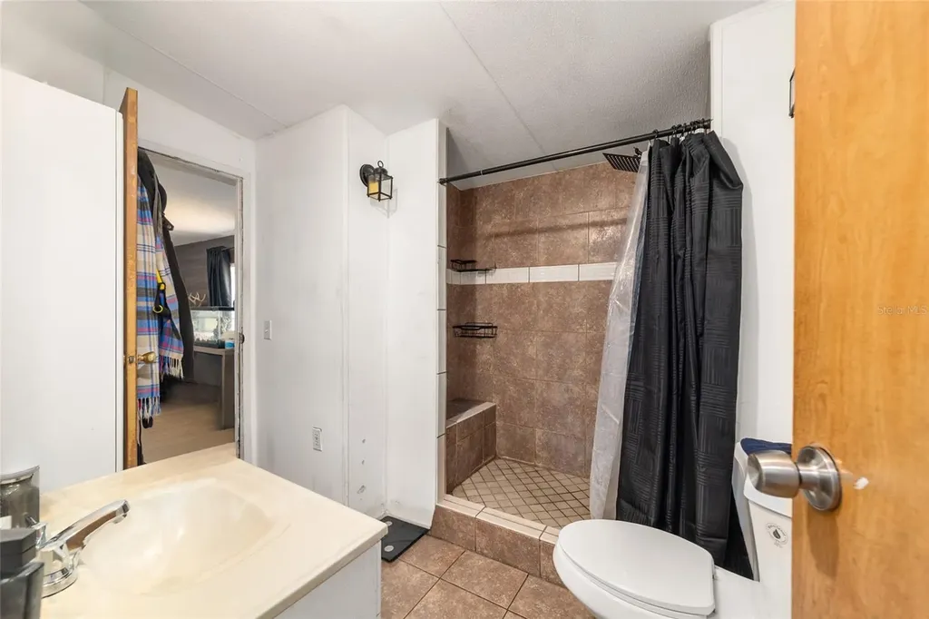 19551 SE 42nd Place Morriston FL 32668