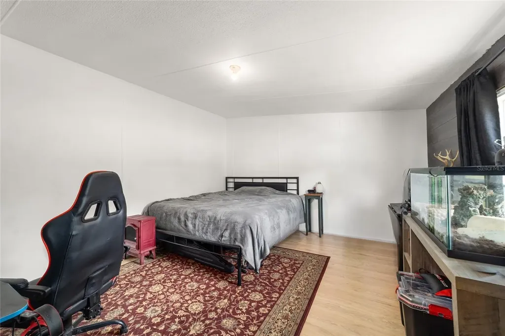 19551 SE 42nd Place Morriston FL 32668