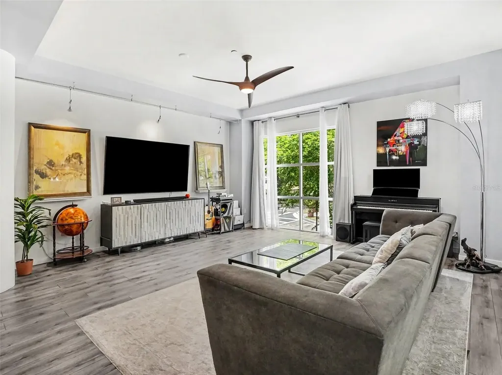 1 S Eola Drive Orlando FL 32801