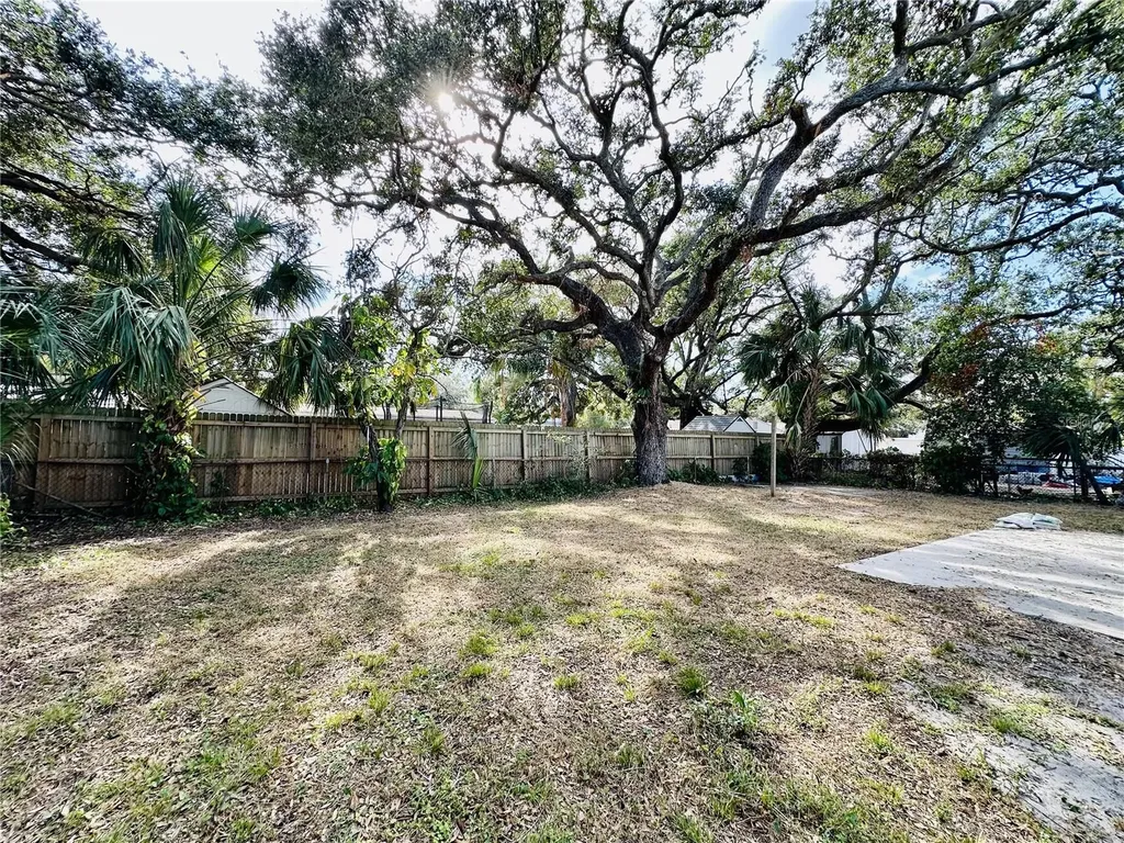 2928 W Elrod Avenue Tampa FL 33611