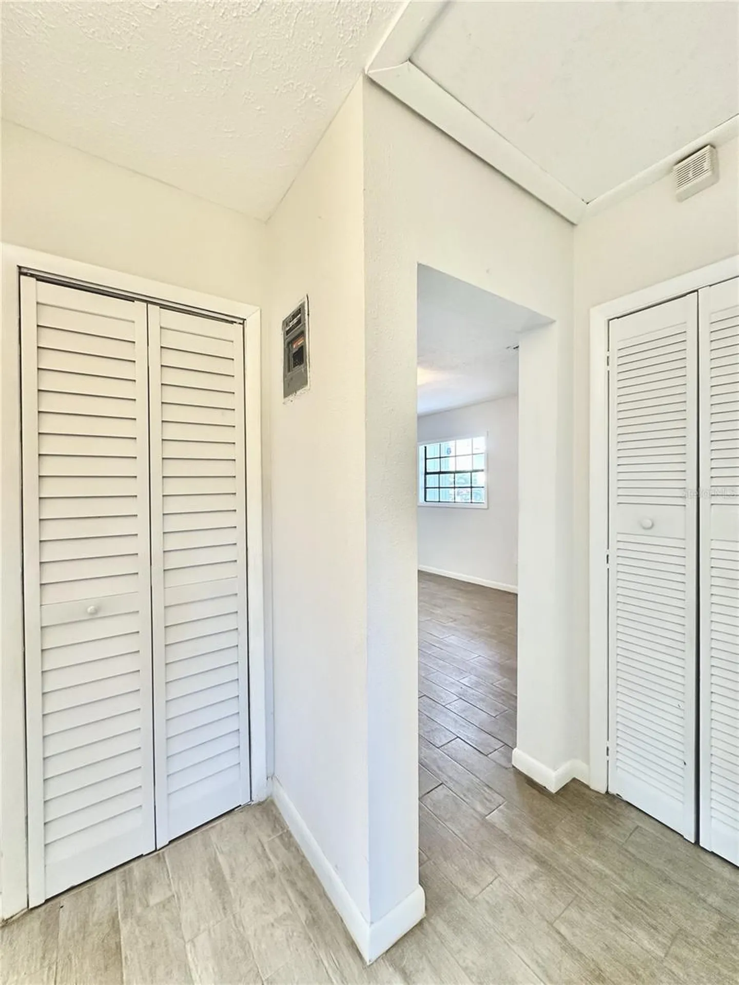 2928 W Elrod Avenue Tampa FL 33611