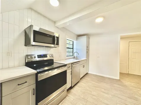 2928 W Elrod Avenue Tampa FL 33611