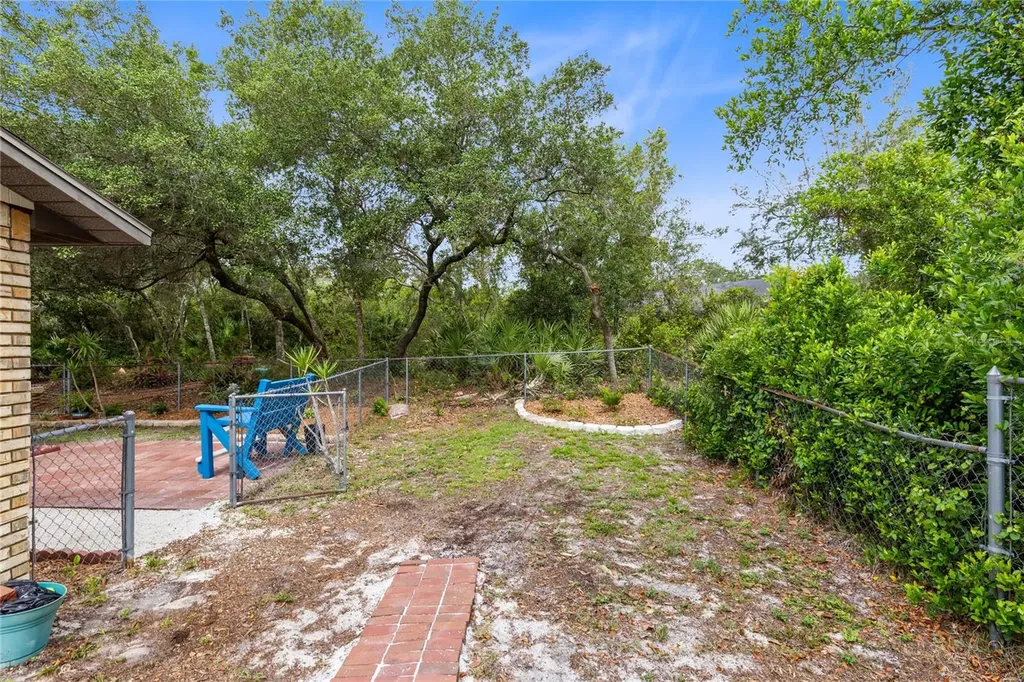 1098 Lamplighter Avenue Deltona FL 32725
