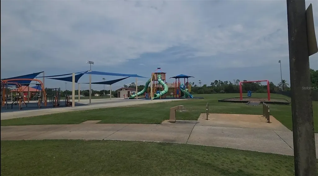 1098 Lamplighter Avenue Deltona FL 32725