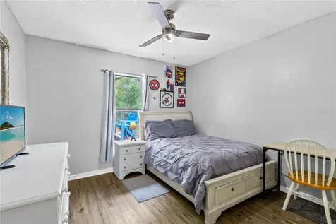 1098 Lamplighter Avenue Deltona FL 32725