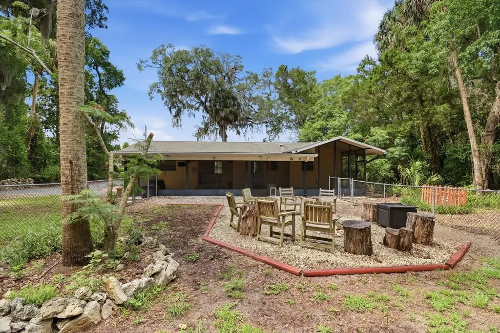 1510 NW 22nd Street Crystal River FL 34428