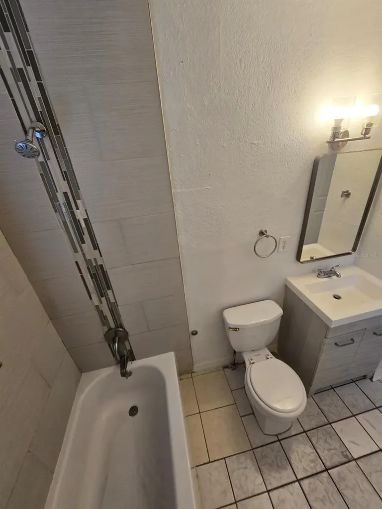 1734 39th Street S St Petersburg FL 33711