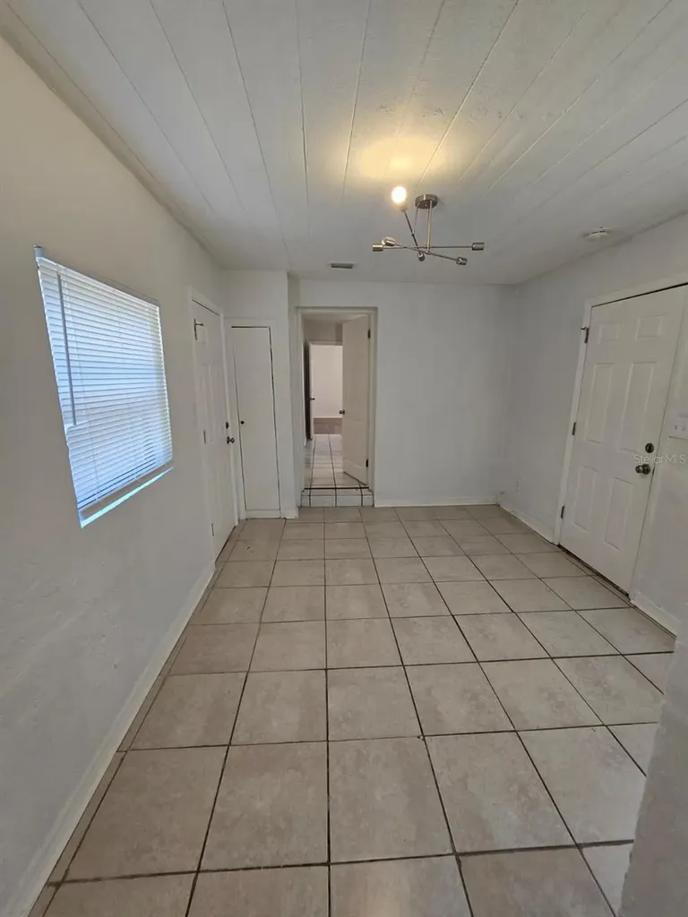 1734 39th Street S St Petersburg FL 33711