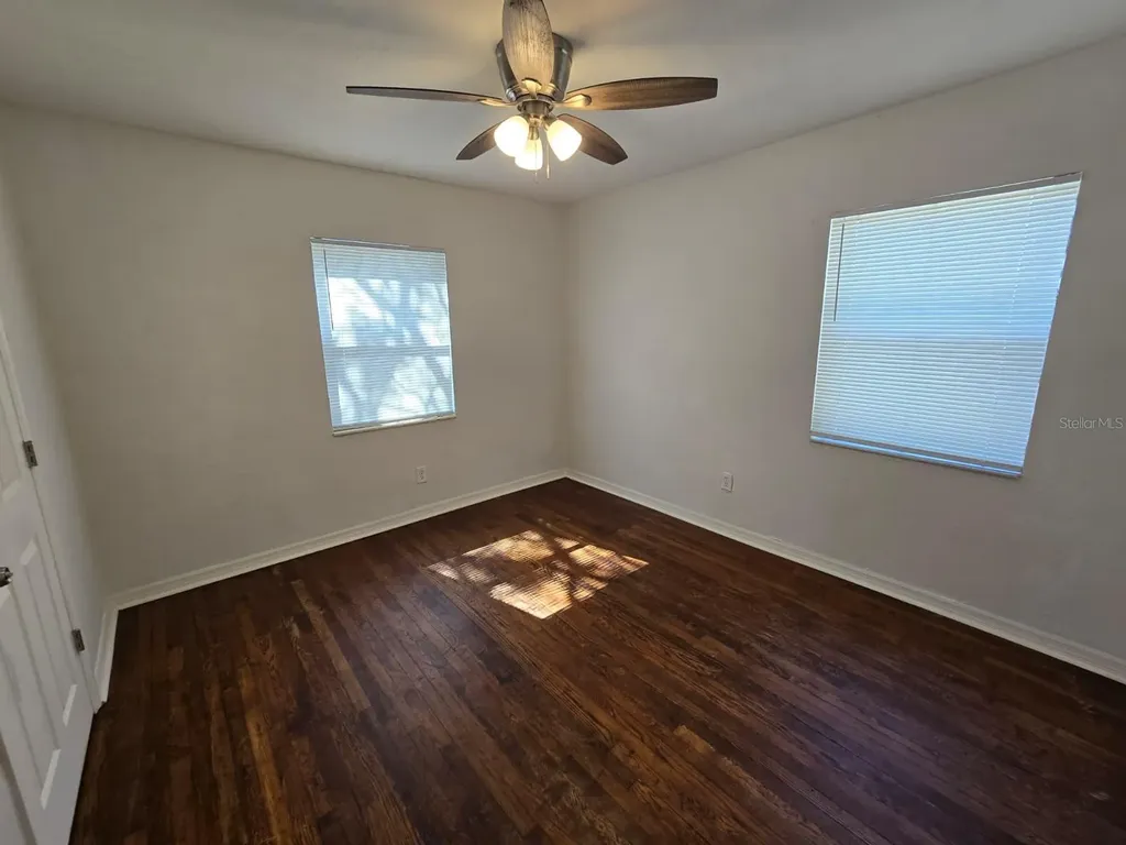 1734 39th Street S St Petersburg FL 33711