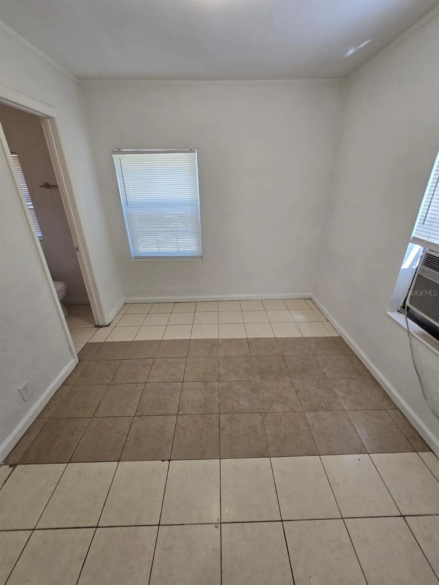 1734 39th Street S St Petersburg FL 33711