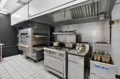 9824 Us Highway 19 Highway Port Richey FL 34668