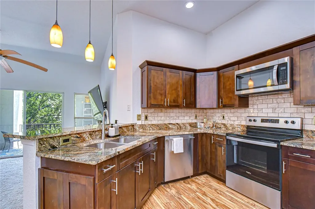 609 Tropical Breeze Way Tampa FL 33602