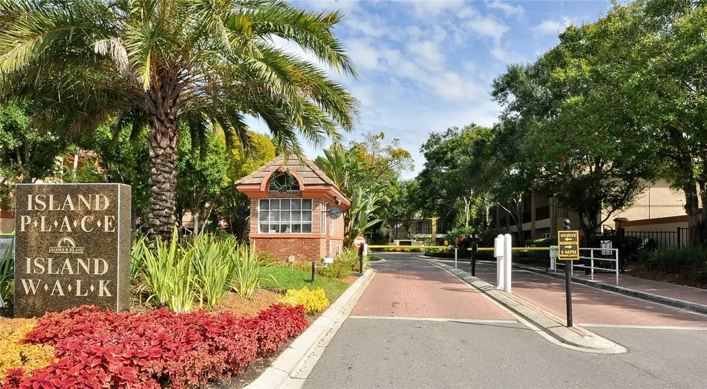 609 Tropical Breeze Way Tampa FL 33602