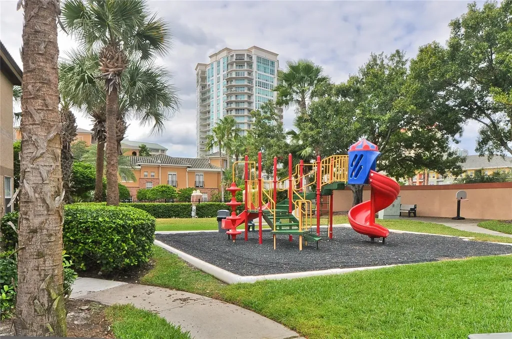 609 Tropical Breeze Way Tampa FL 33602