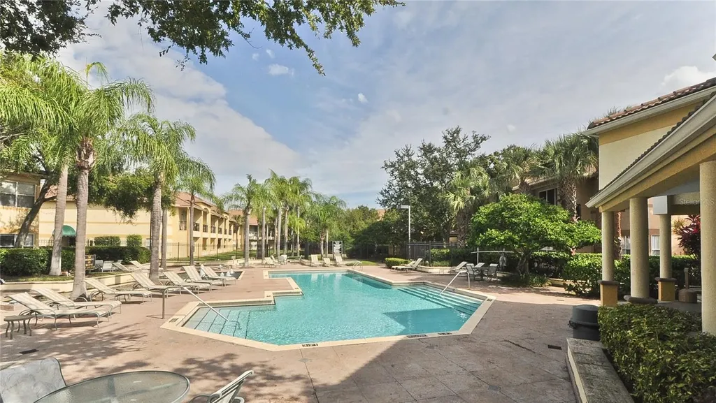 609 Tropical Breeze Way Tampa FL 33602