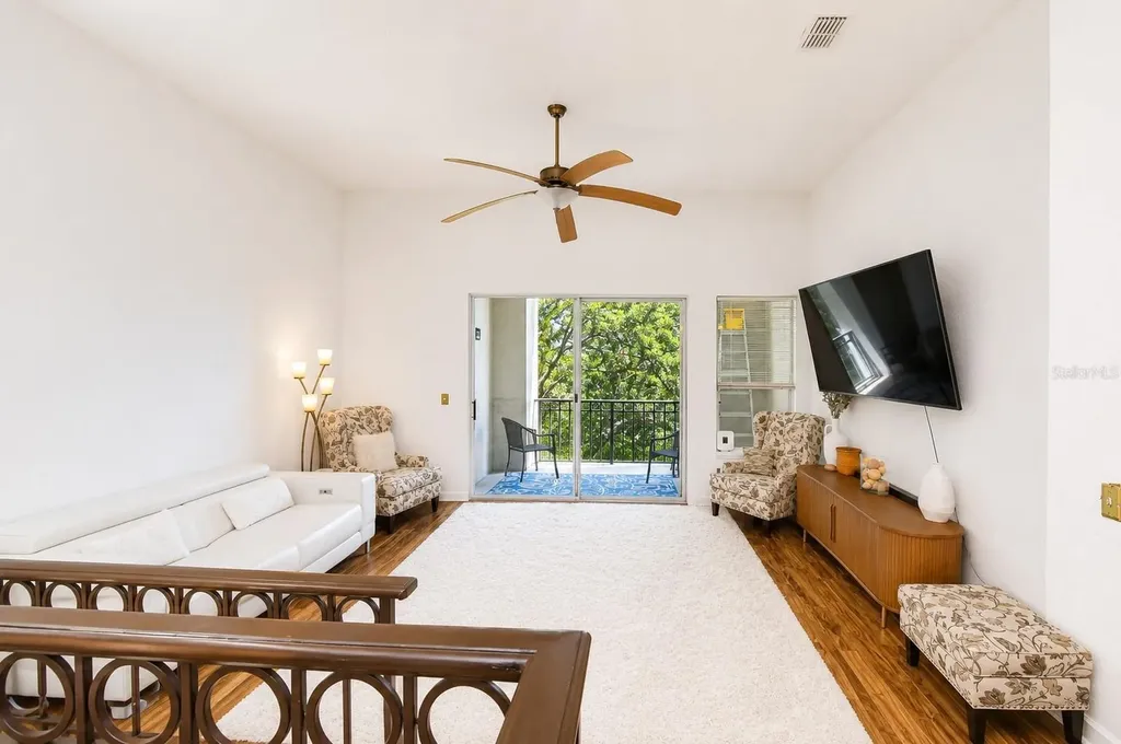 609 Tropical Breeze Way Tampa FL 33602