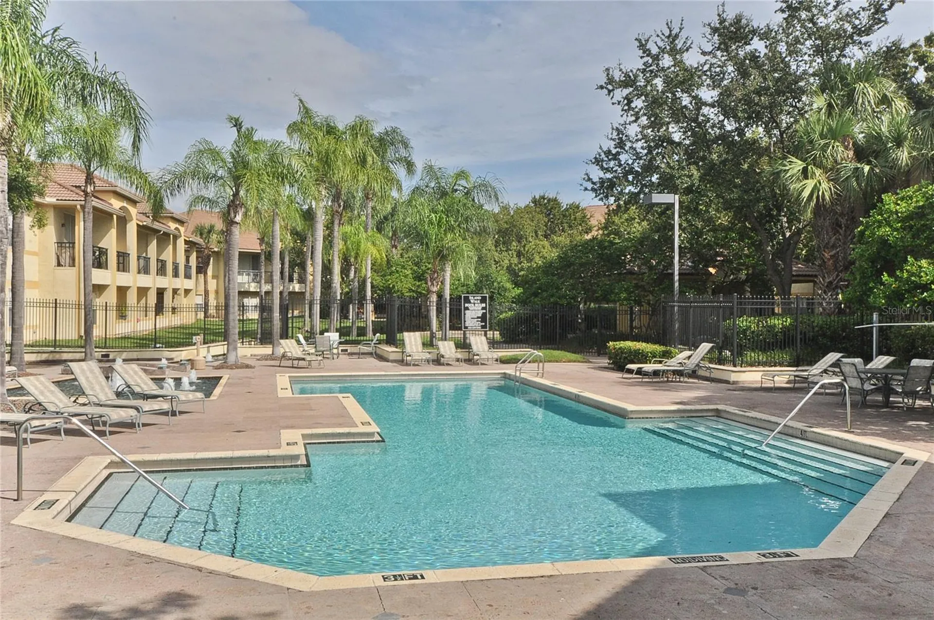 609 Tropical Breeze Way Tampa FL 33602
