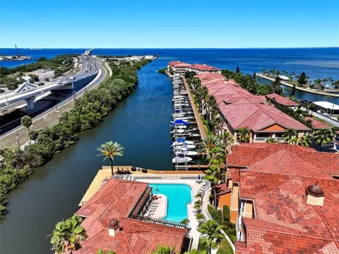 5000 Culbreath Key Way Tampa FL 33611
