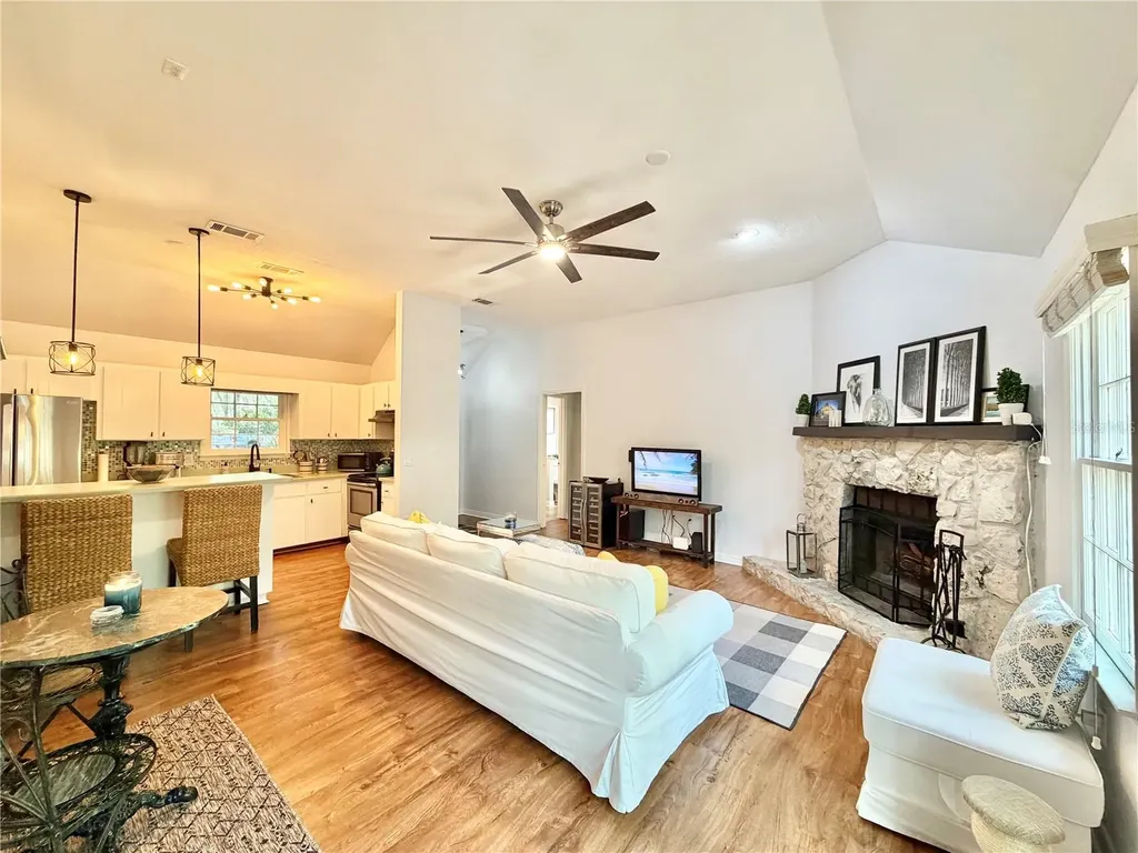 5229 SW 86th Terrace Gainesville FL 32608