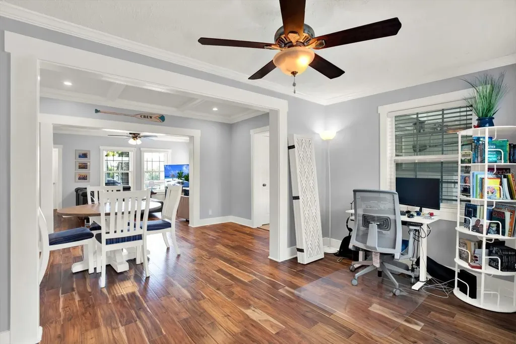 15656 1st Street E Redington Beach FL 33708