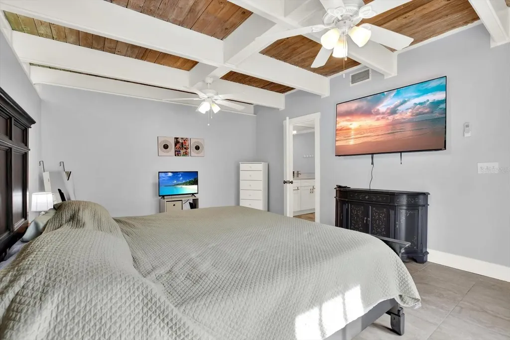 15656 1st Street E Redington Beach FL 33708