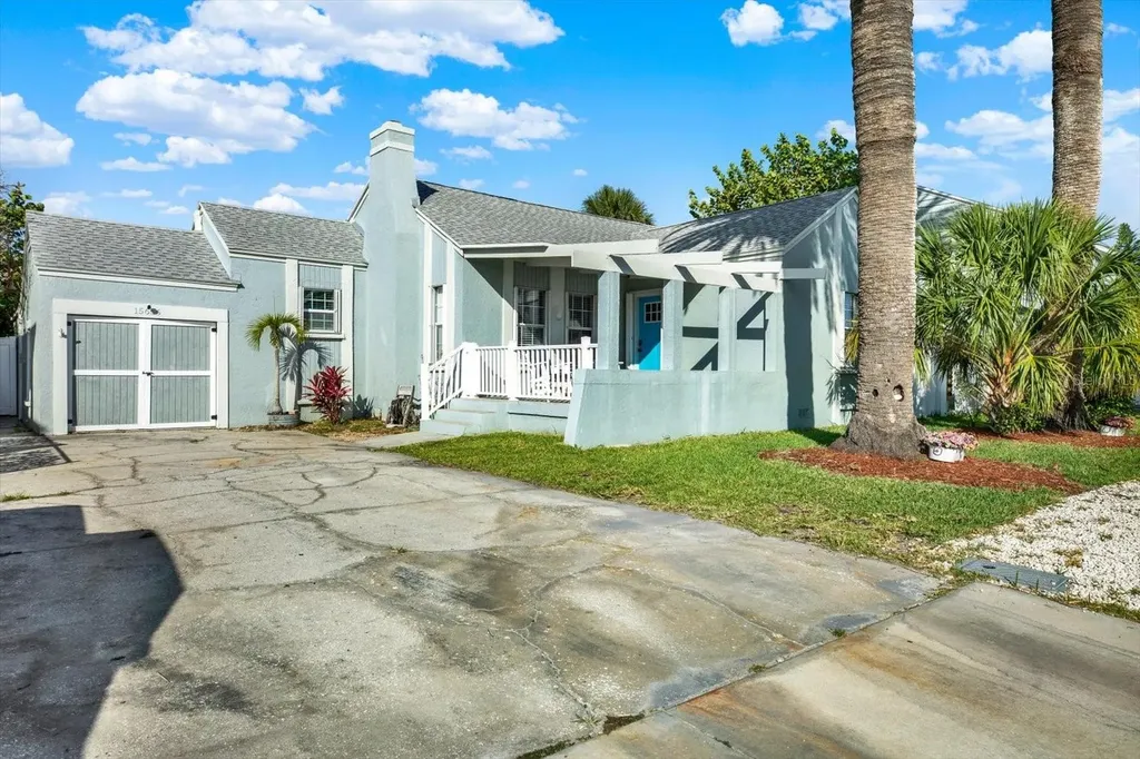 15656 1st Street E Redington Beach FL 33708