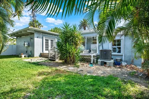 15656 1st Street E Redington Beach FL 33708
