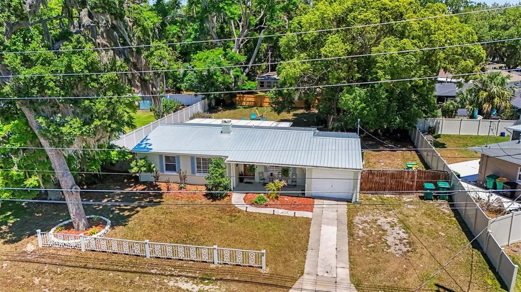 315 W 11th Avenue Mount Dora FL 32757