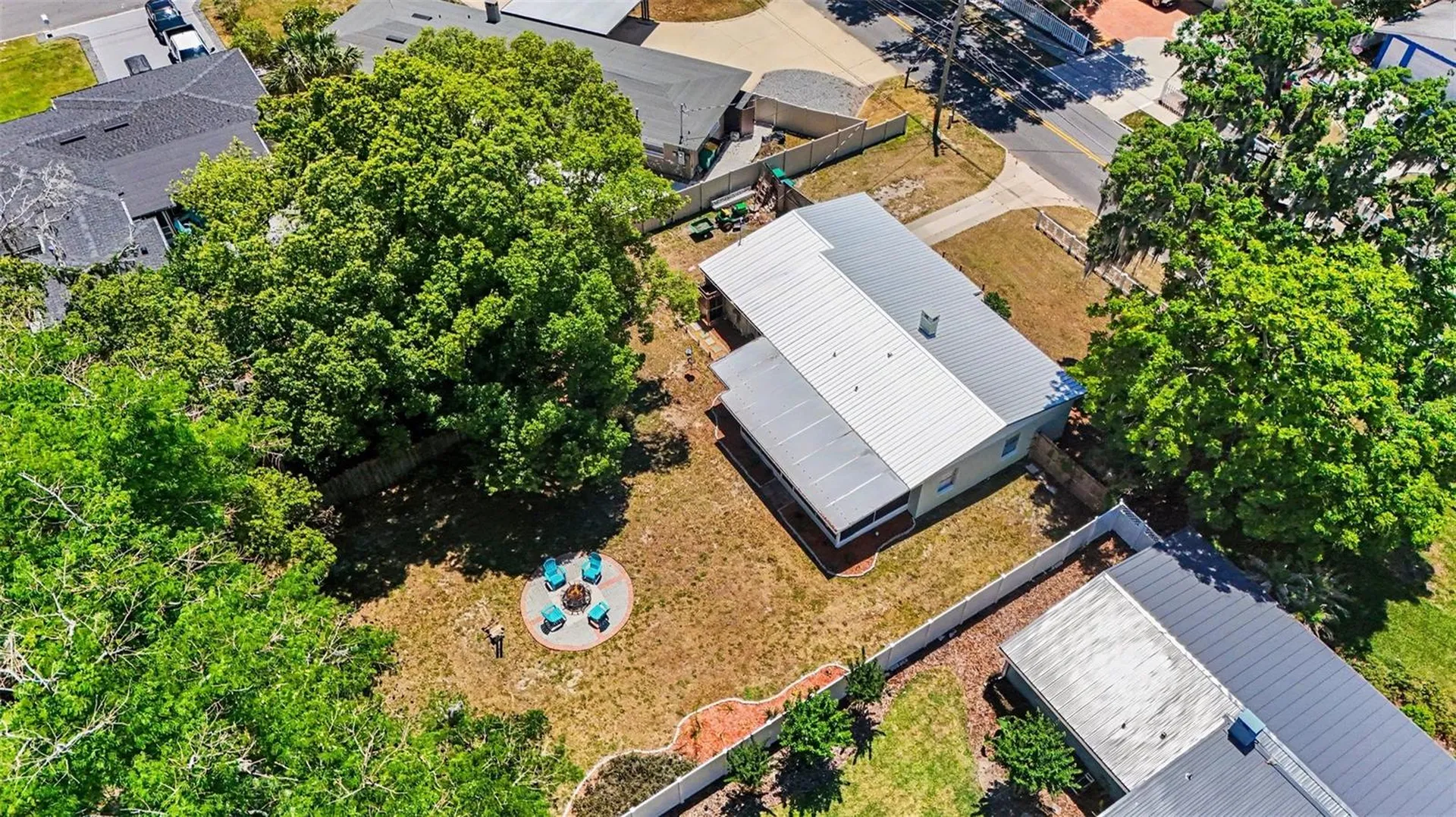 315 W 11th Avenue Mount Dora FL 32757