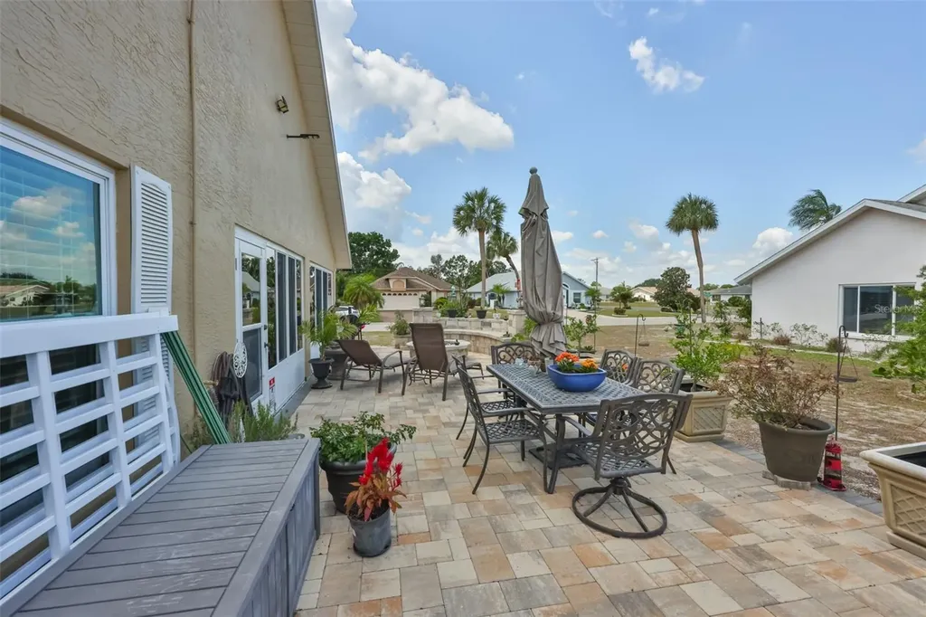 210 Linger Lane Sun City Center FL 33573