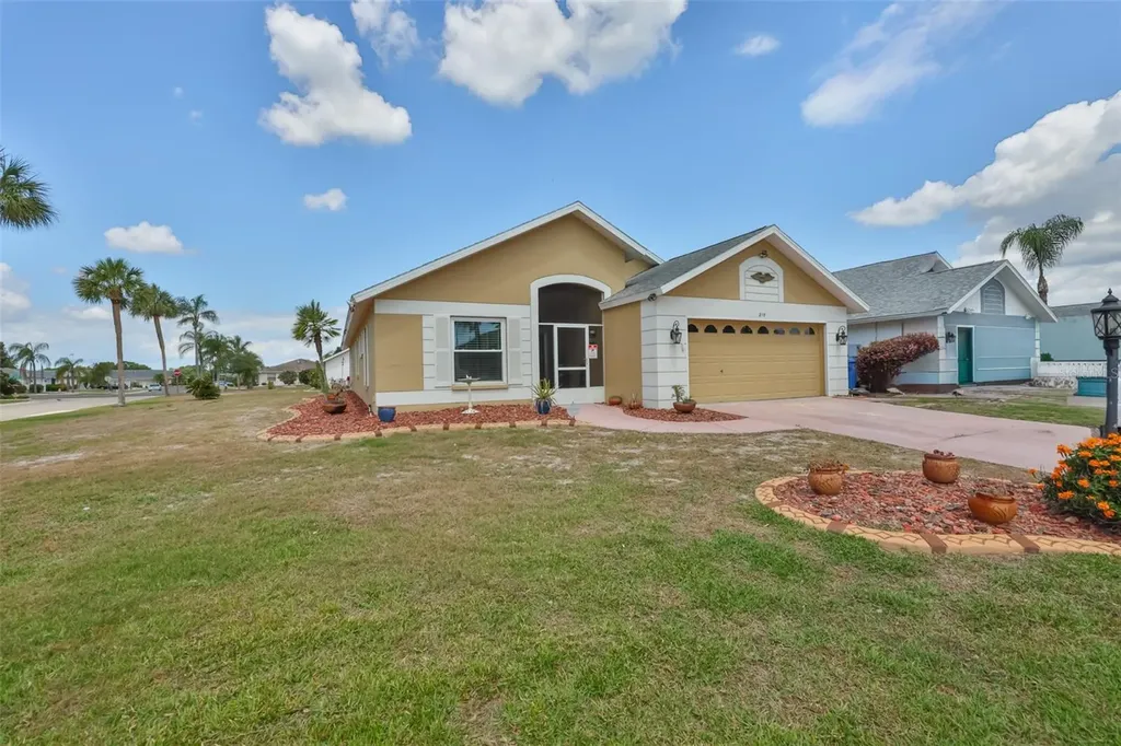 210 Linger Lane Sun City Center FL 33573