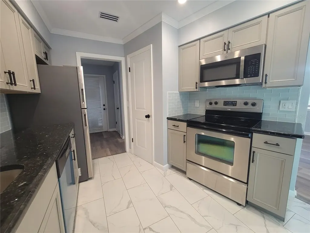 21147 SW Honeysuckle Street Dunnellon FL 34431