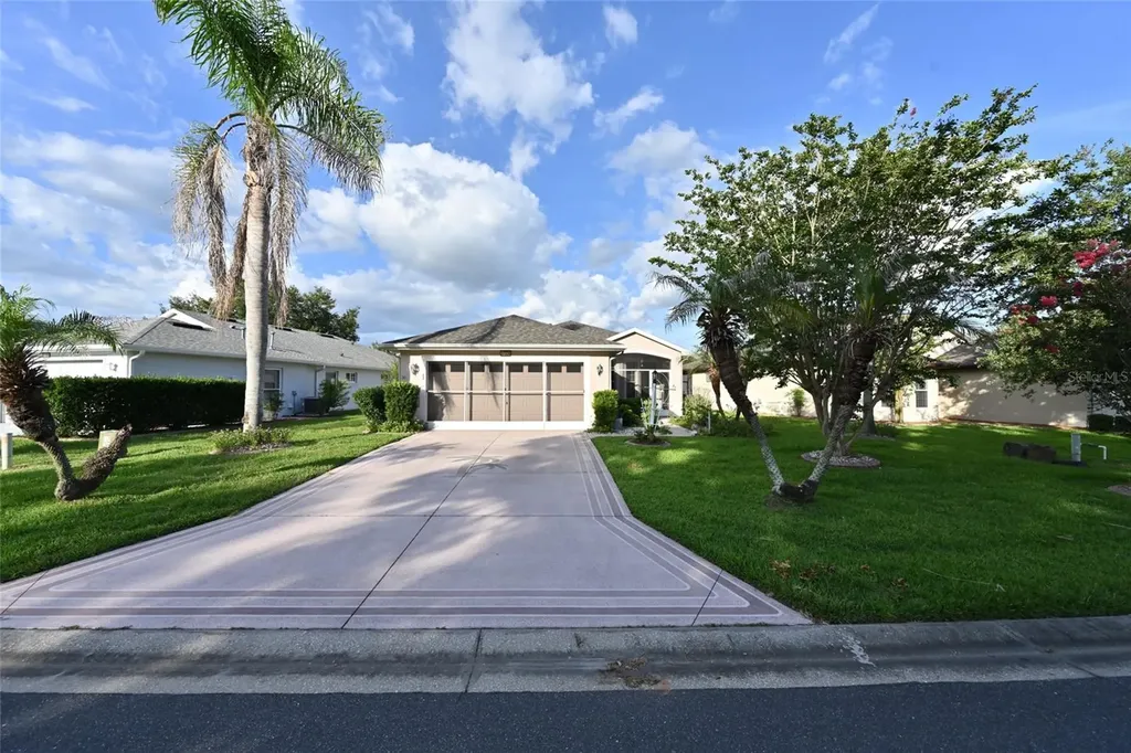 27326 Orchid Glade Street Leesburg FL 34748