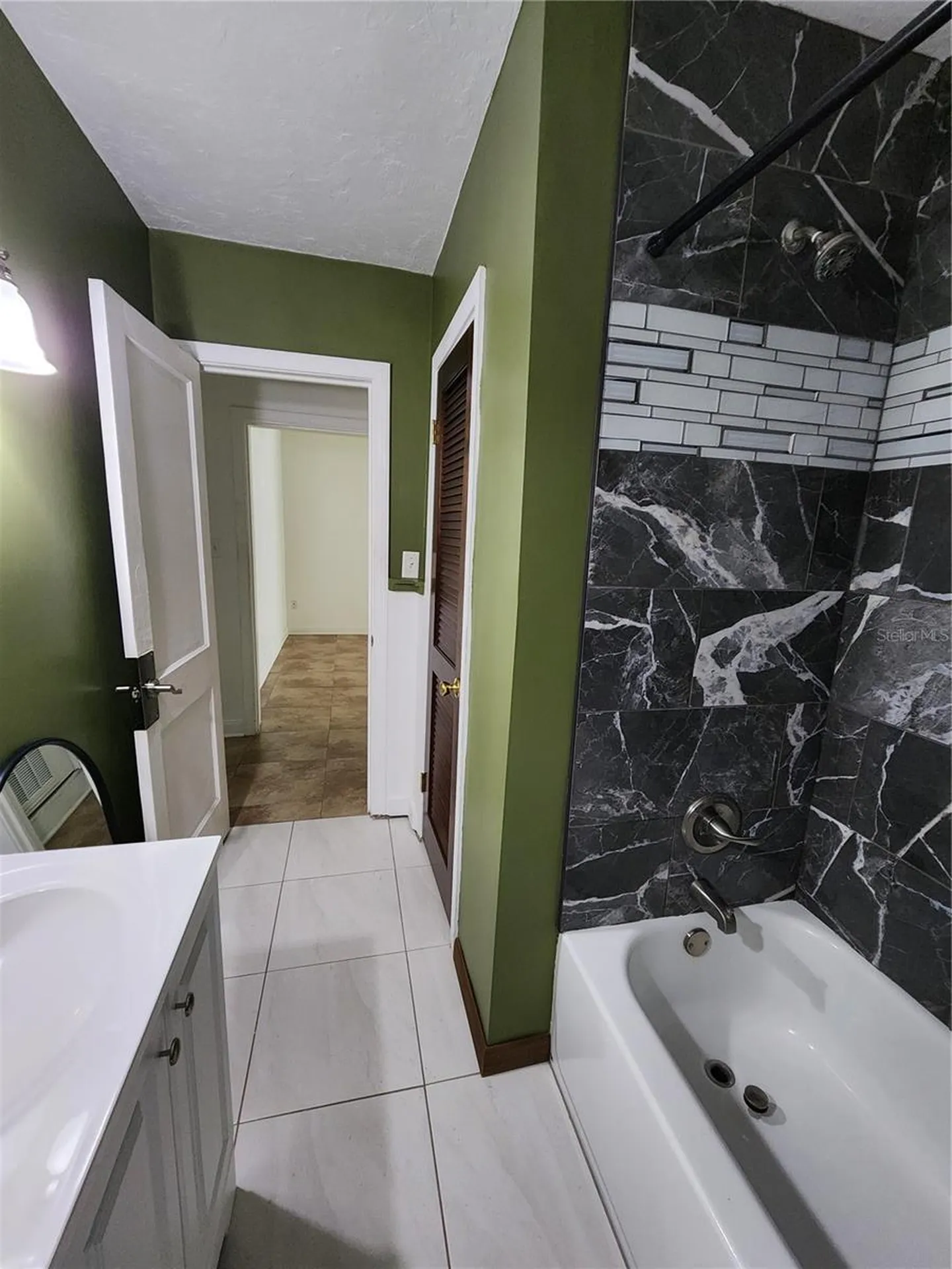 1014 NE 10th Place Gainesville FL 32601
