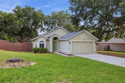 1008 Chateau Circle Minneola FL 34715