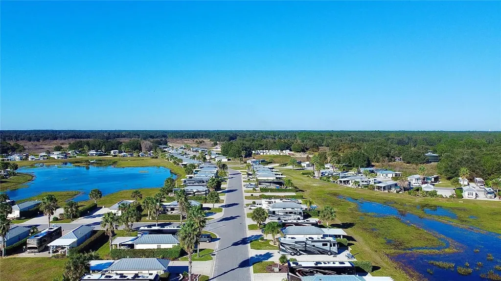 4933 SE 92nd Boulevard Webster FL 33597