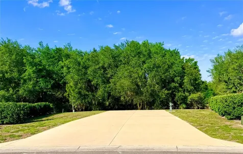 4933 SE 92nd Boulevard Webster FL 33597