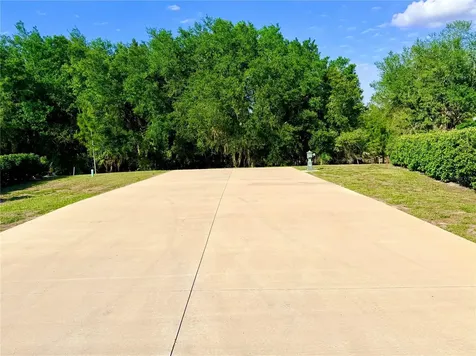 4933 SE 92nd Boulevard Webster FL 33597