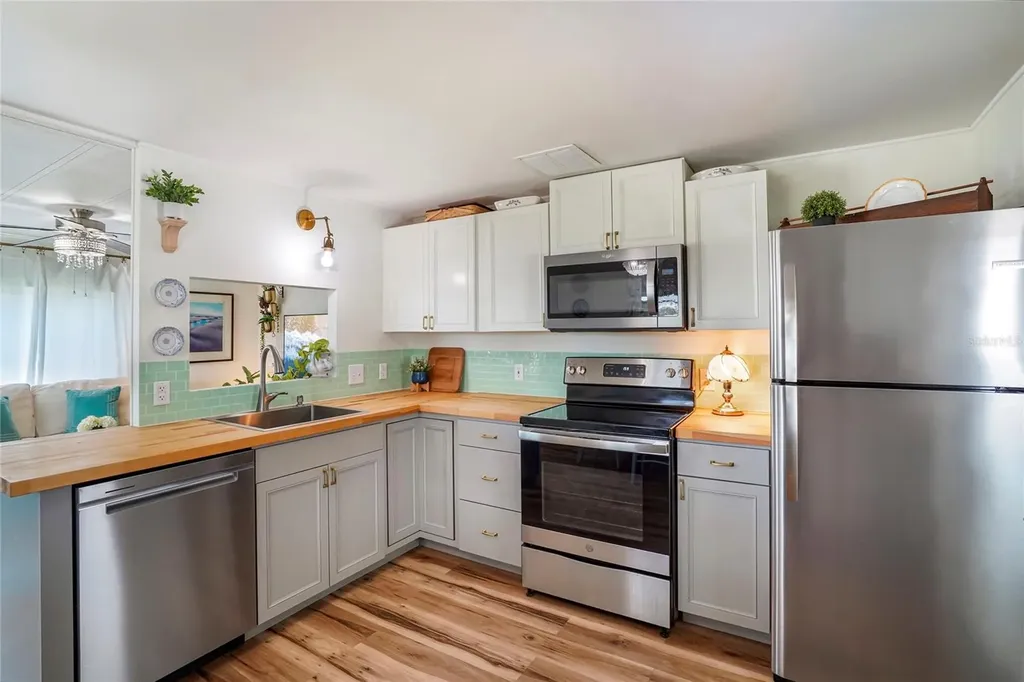 512 Imperial Drive North Port FL 34287