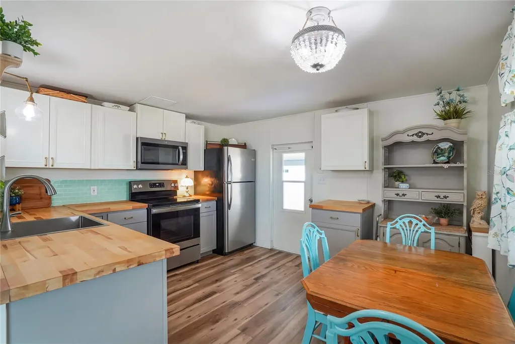 512 Imperial Drive North Port FL 34287