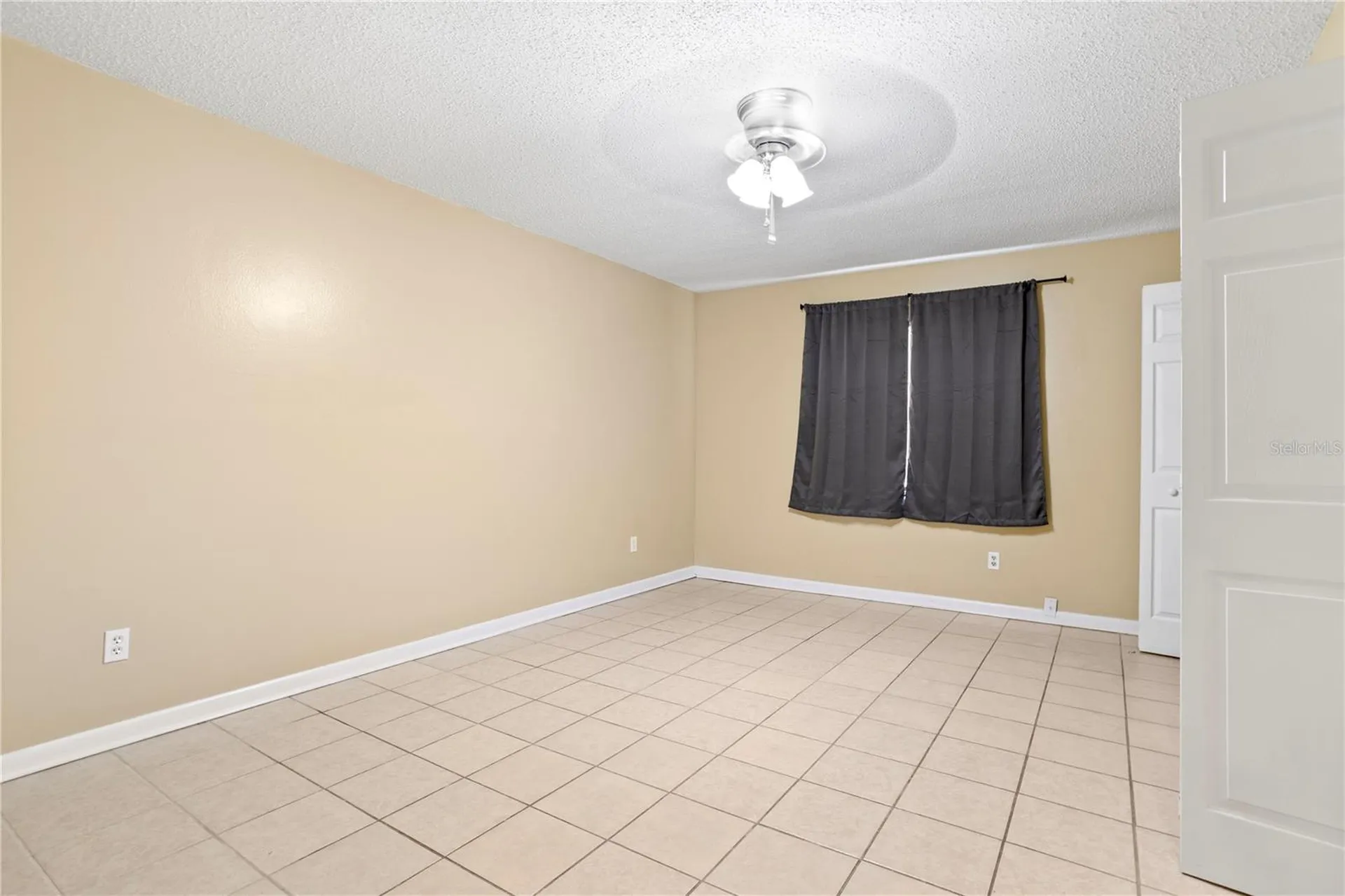 1921 Bonneville Drive Orlando FL 32826