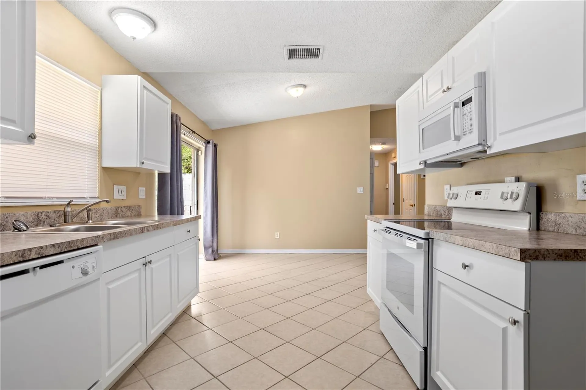 1921 Bonneville Drive Orlando FL 32826