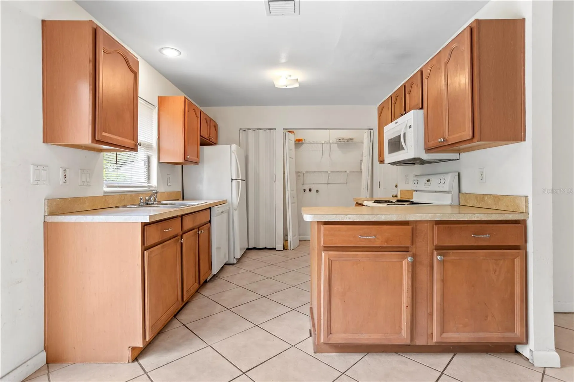 1921 Bonneville Drive Orlando FL 32826