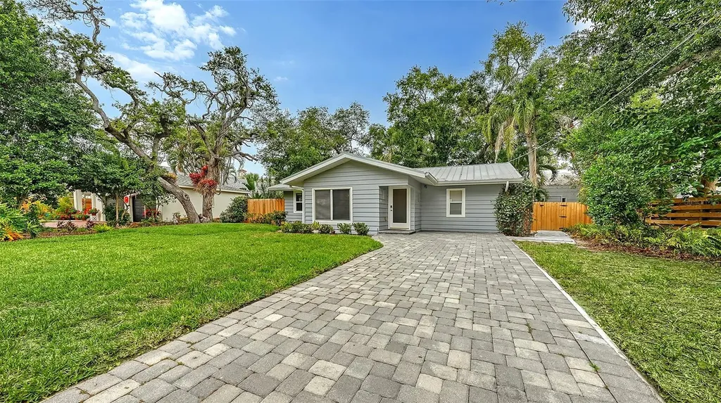 1773 Harmony Lane Sarasota FL 34239