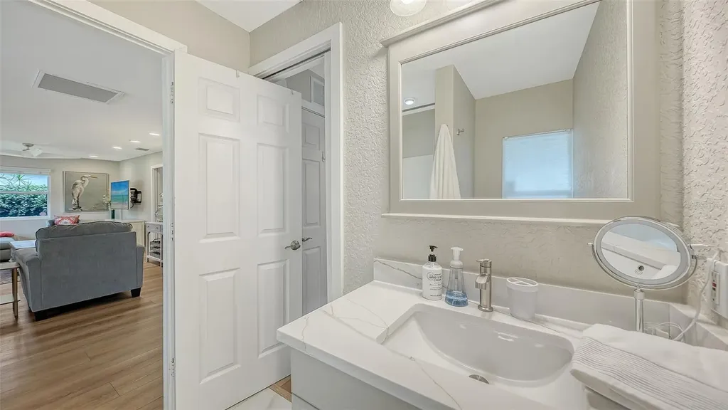 1773 Harmony Lane Sarasota FL 34239