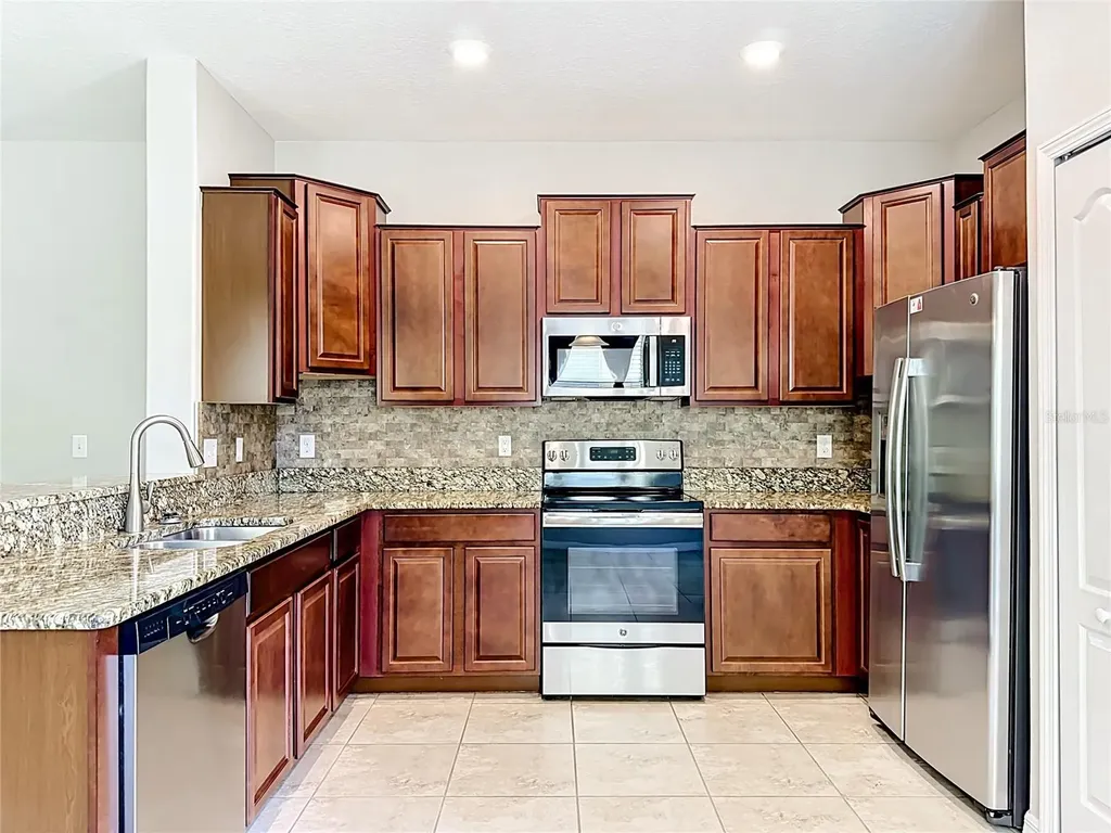 2130 Golden Falcon Drive Ruskin FL 33570