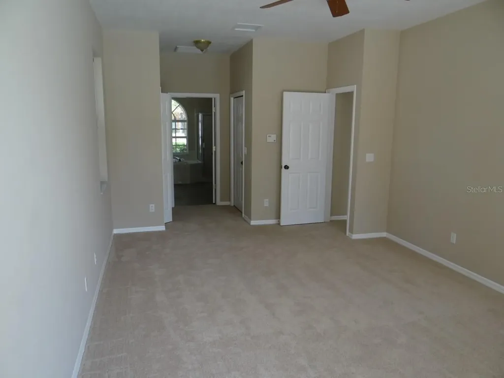 17712 Hampshire Oak Drive Tampa FL 33647