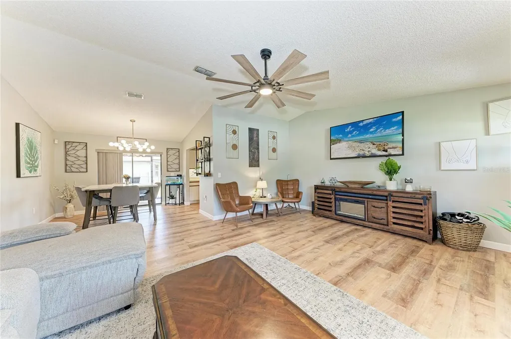 4505 30th Street Circle E Bradenton FL 34203