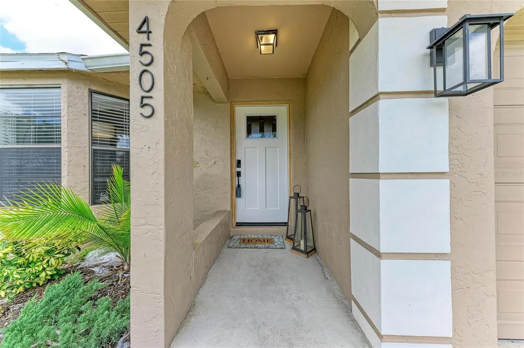 4505 30th Street Circle E Bradenton FL 34203