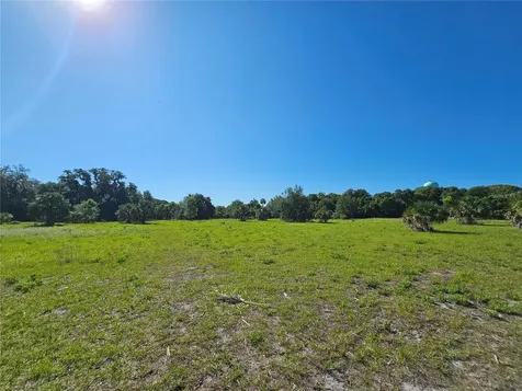123 W 2nd Avenue Pierson FL 32180
